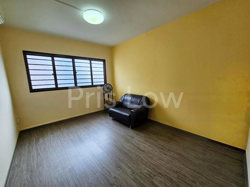 4 Room (4A) HDB for Rent in  129 Bukit Batok West Avenue 6 - Image 7